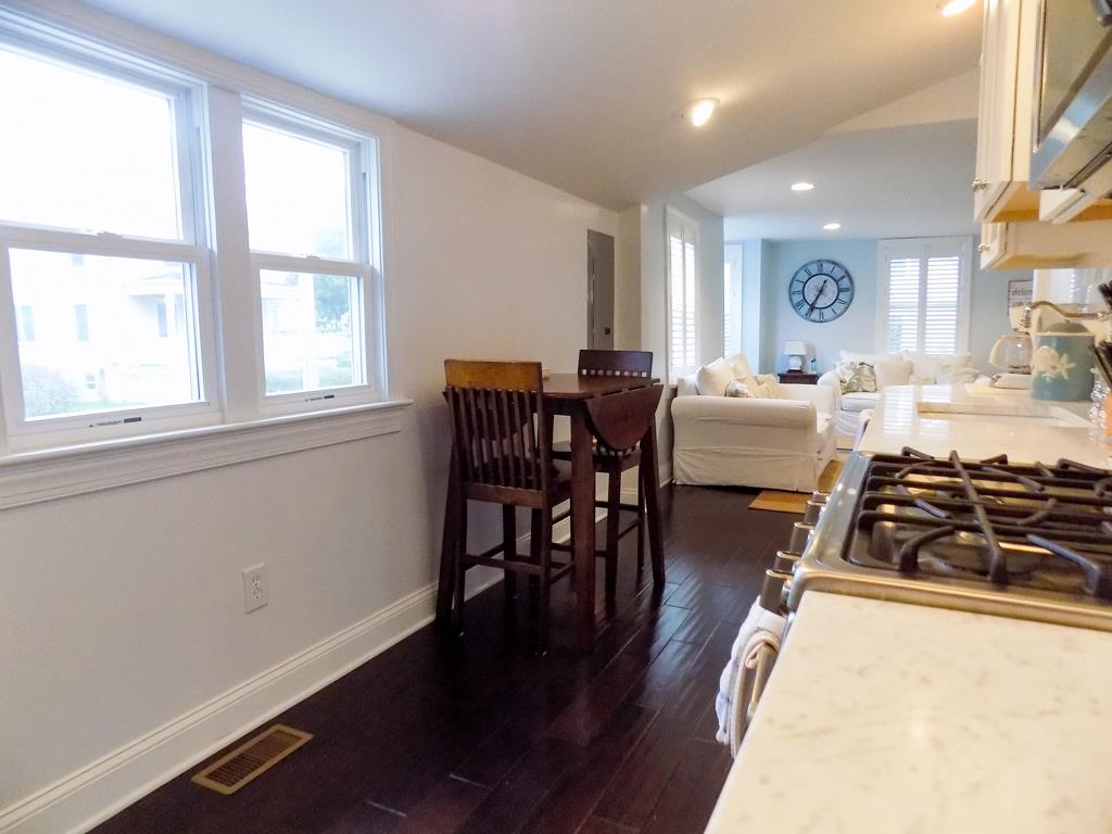 Hidden Gem - Walking Distance to Town | Photo 7