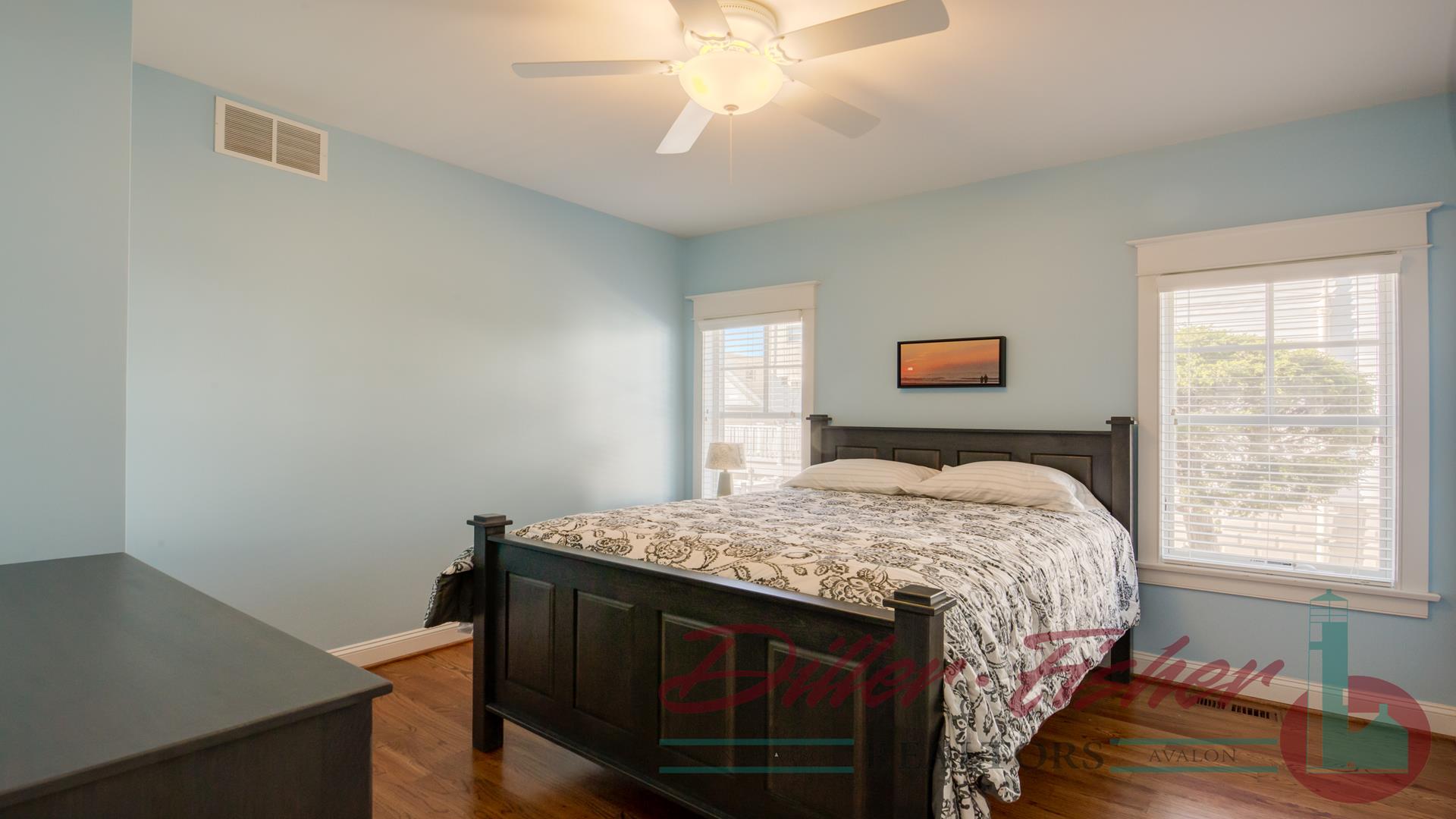 169 98th Street, Stone Harbor (Mid-Island)