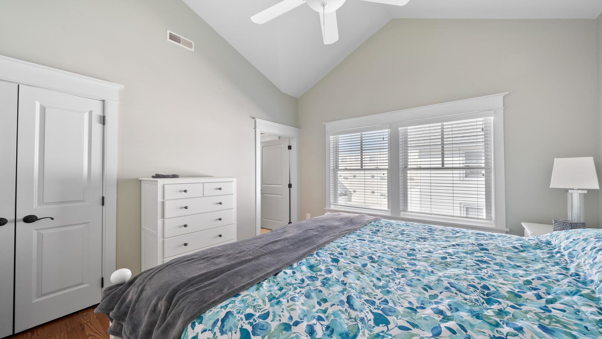 169 98th Street, Stone Harbor (Mid-Island)