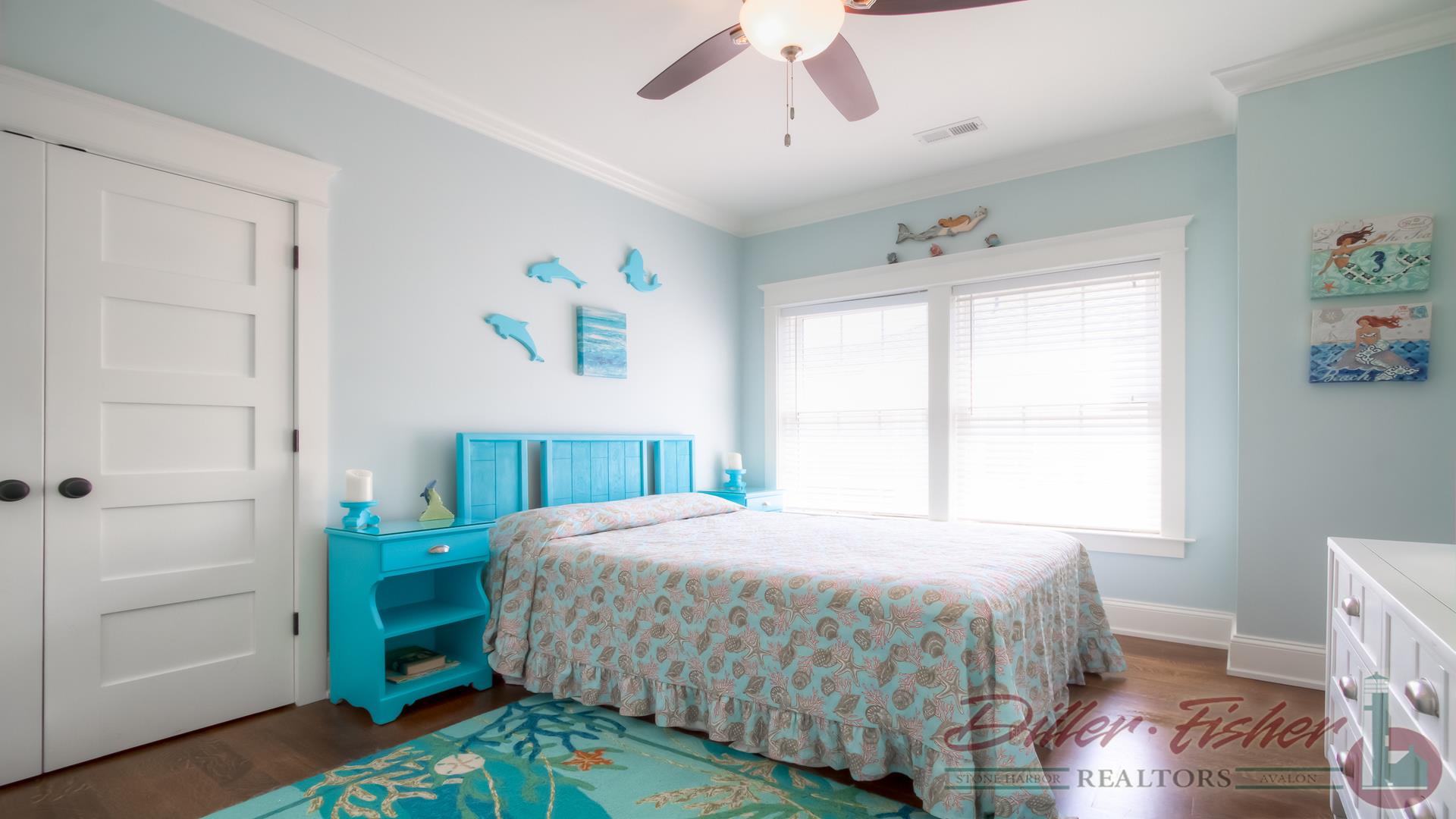 225 49th Street, Avalon (Mid-Island)