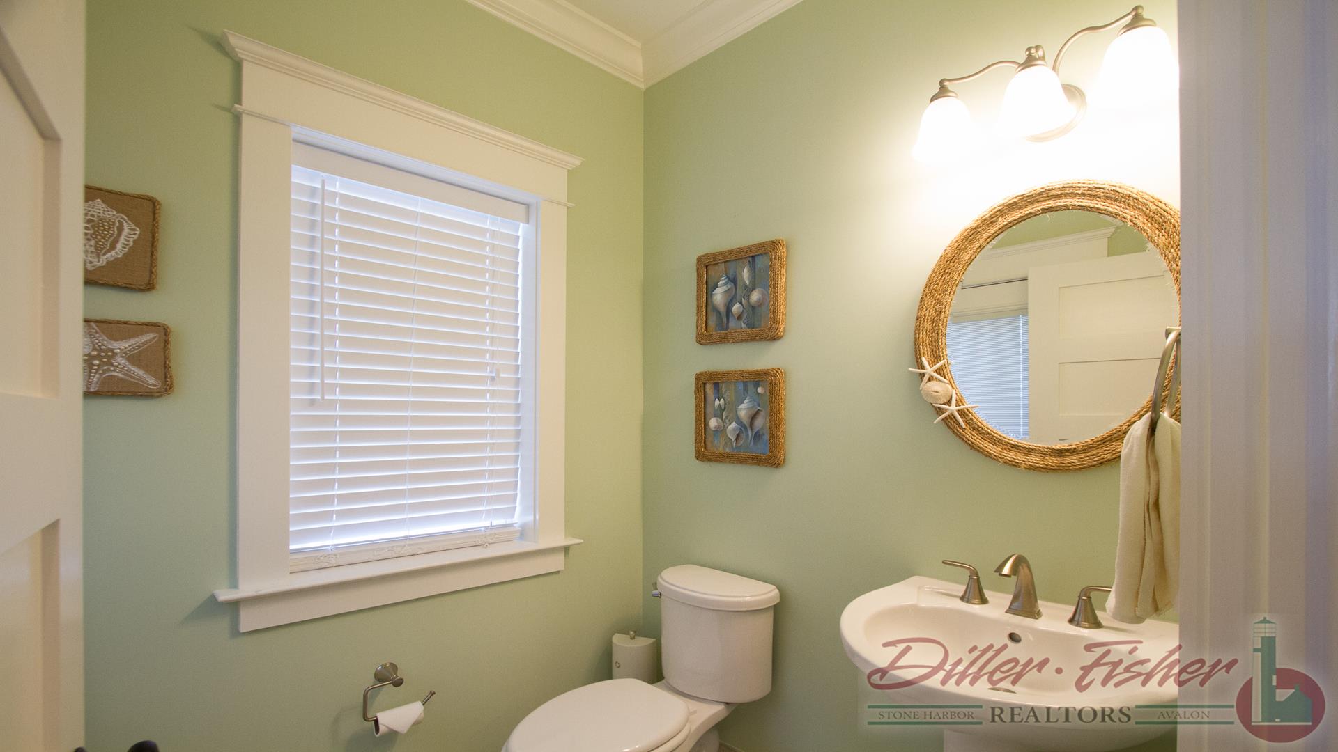 225 49th Street, Avalon (Mid-Island)