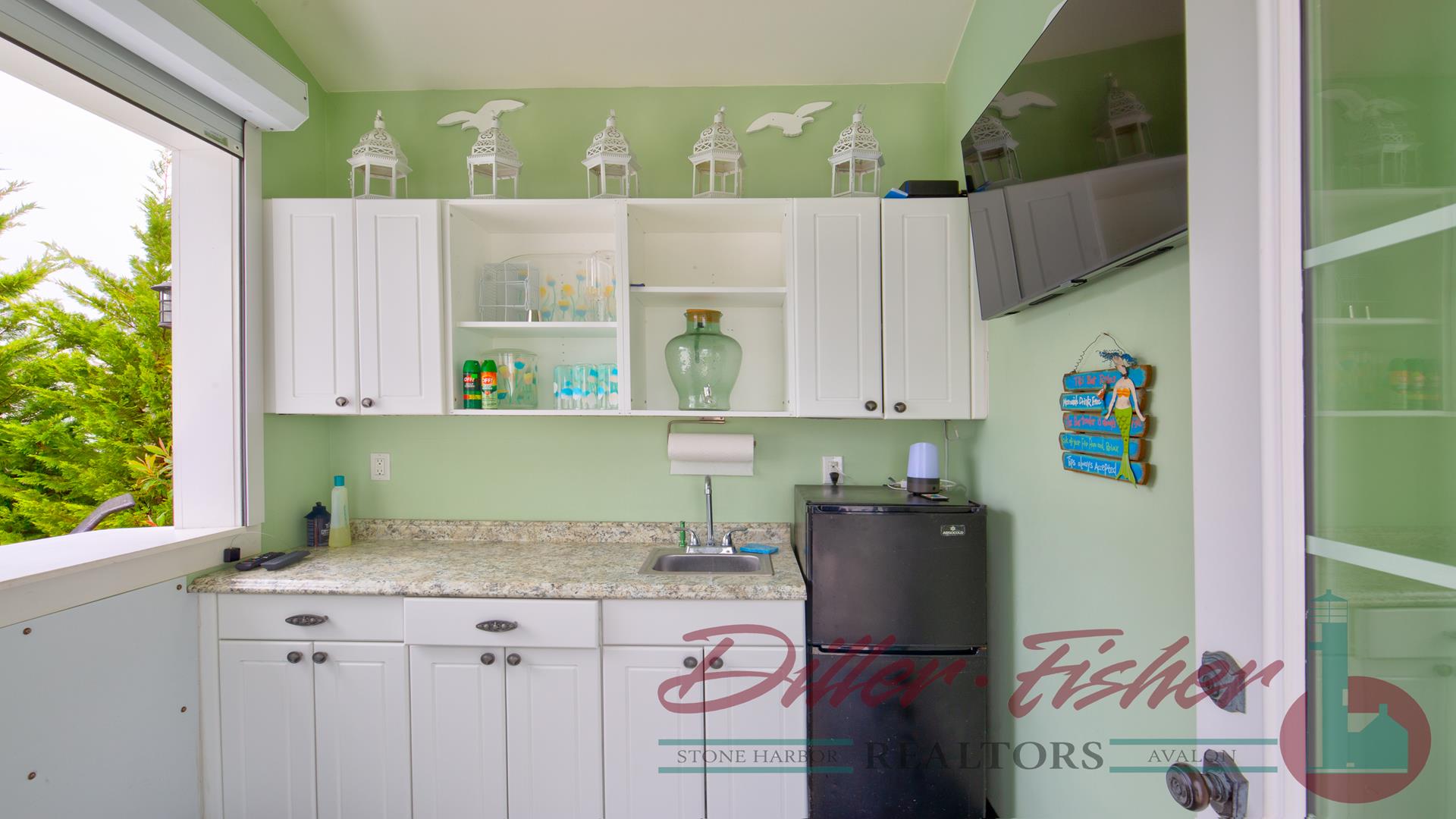 225 49th Street, Avalon (Mid-Island)