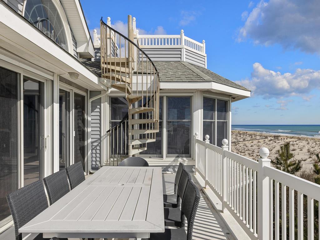 209 E. 29th Street, Beach Haven Gardens (Ocean Front)