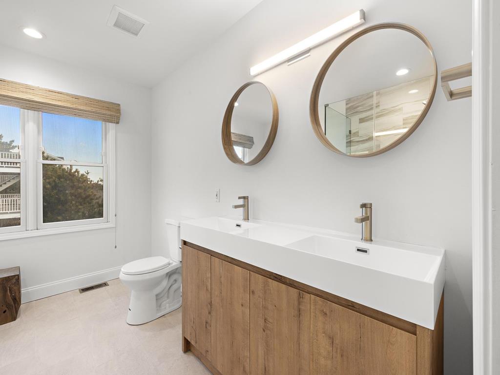 209 E. 29th Street, Beach Haven Gardens (Ocean Front)