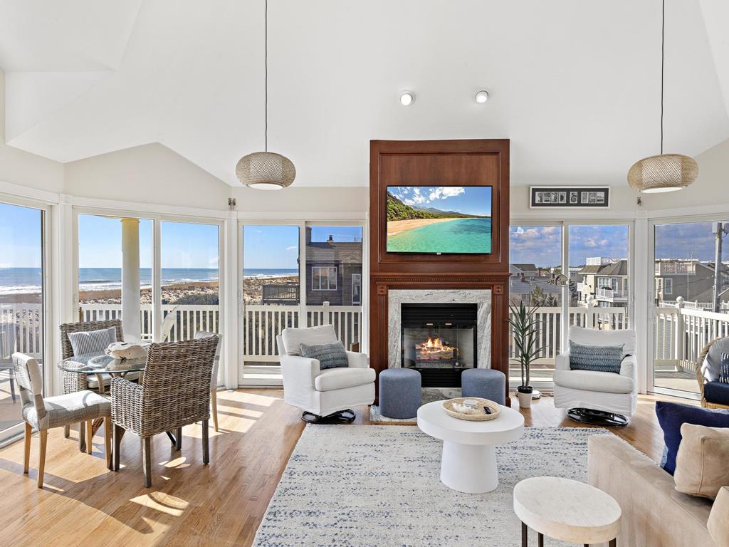 209 E. 29th Street, Beach Haven Gardens (Ocean Front)