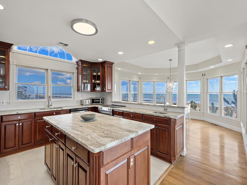 209 E. 29th Street, Beach Haven Gardens (Ocean Front)