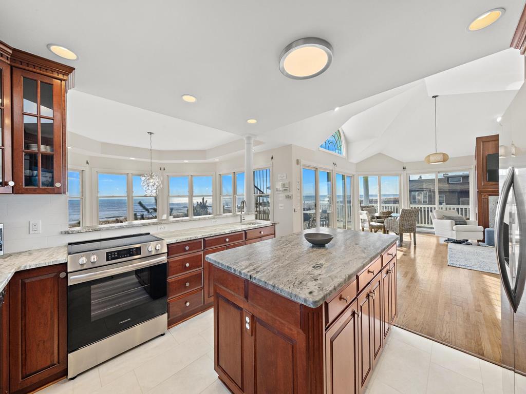 209 E. 29th Street, Beach Haven Gardens (Ocean Front)