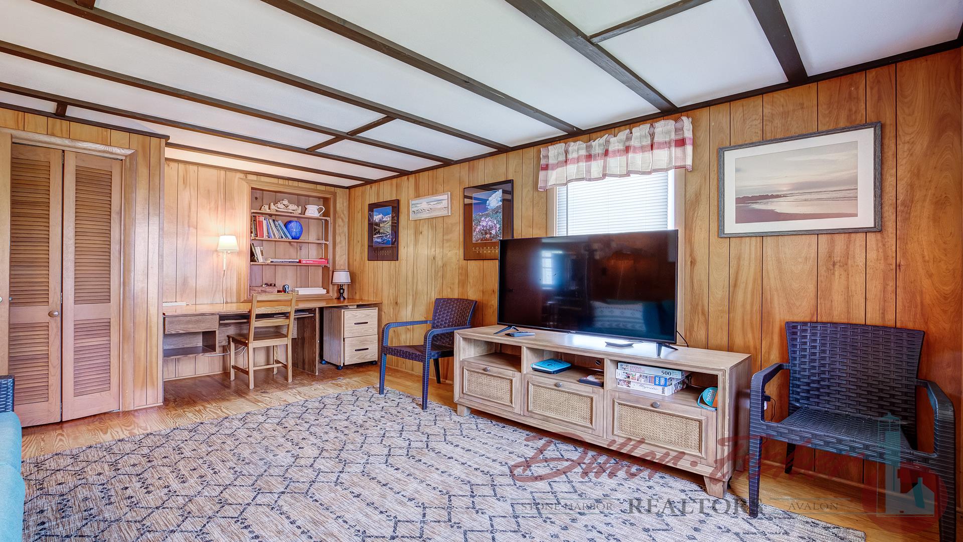 8714 Second Avenue, Stone Harbor (Mid-Island)