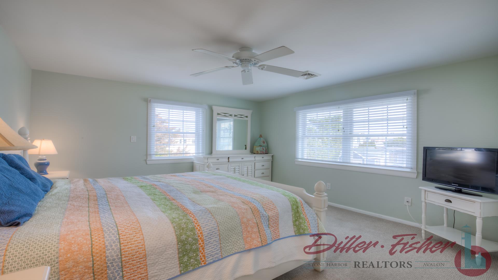160 98th Street, Stone Harbor (Mid-Island)