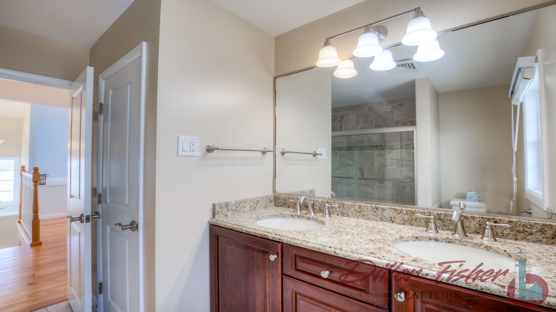 160 98th Street, Stone Harbor (Mid-Island)