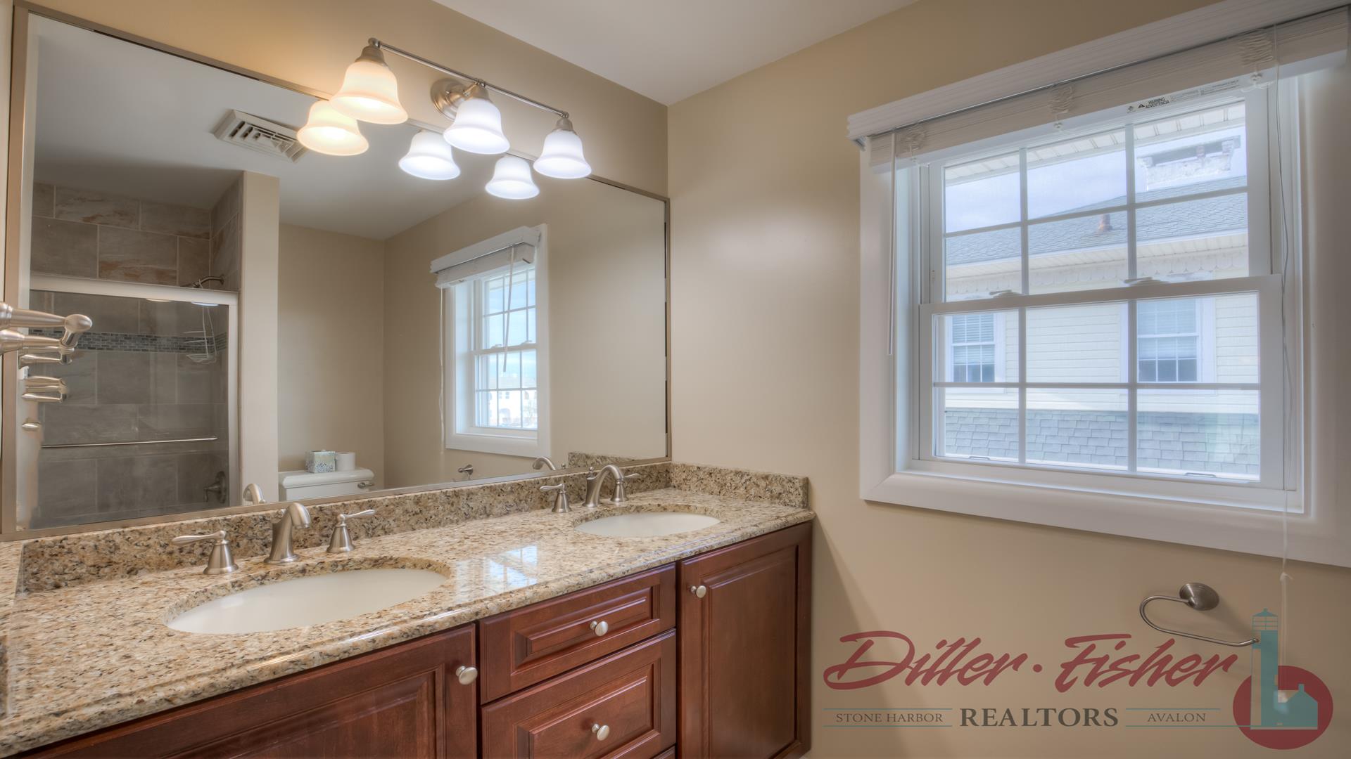 160 98th Street, Stone Harbor (Mid-Island)