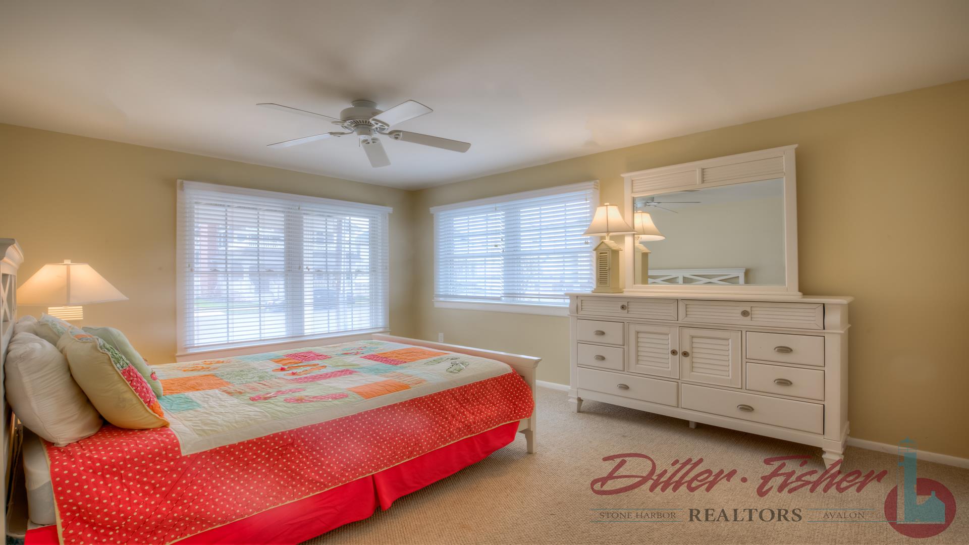 160 98th Street, Stone Harbor (Mid-Island)