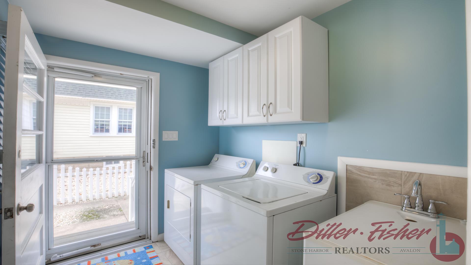 160 98th Street, Stone Harbor (Mid-Island)