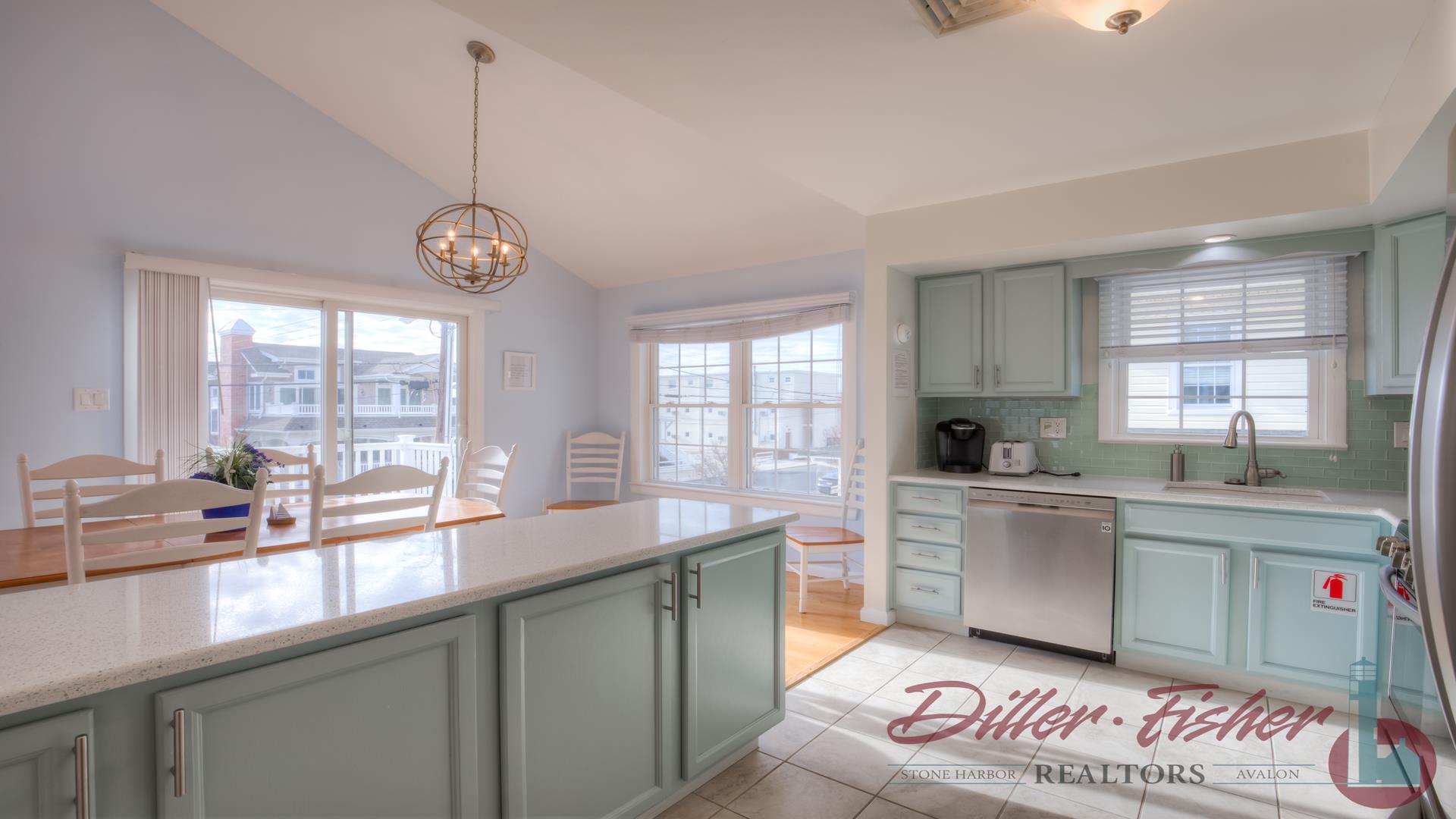 160 98th Street, Stone Harbor (Mid-Island)