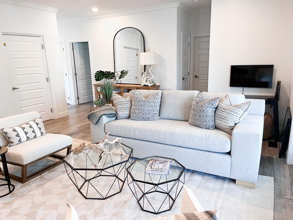 Luxury Beach House with POOL! | Photo 8