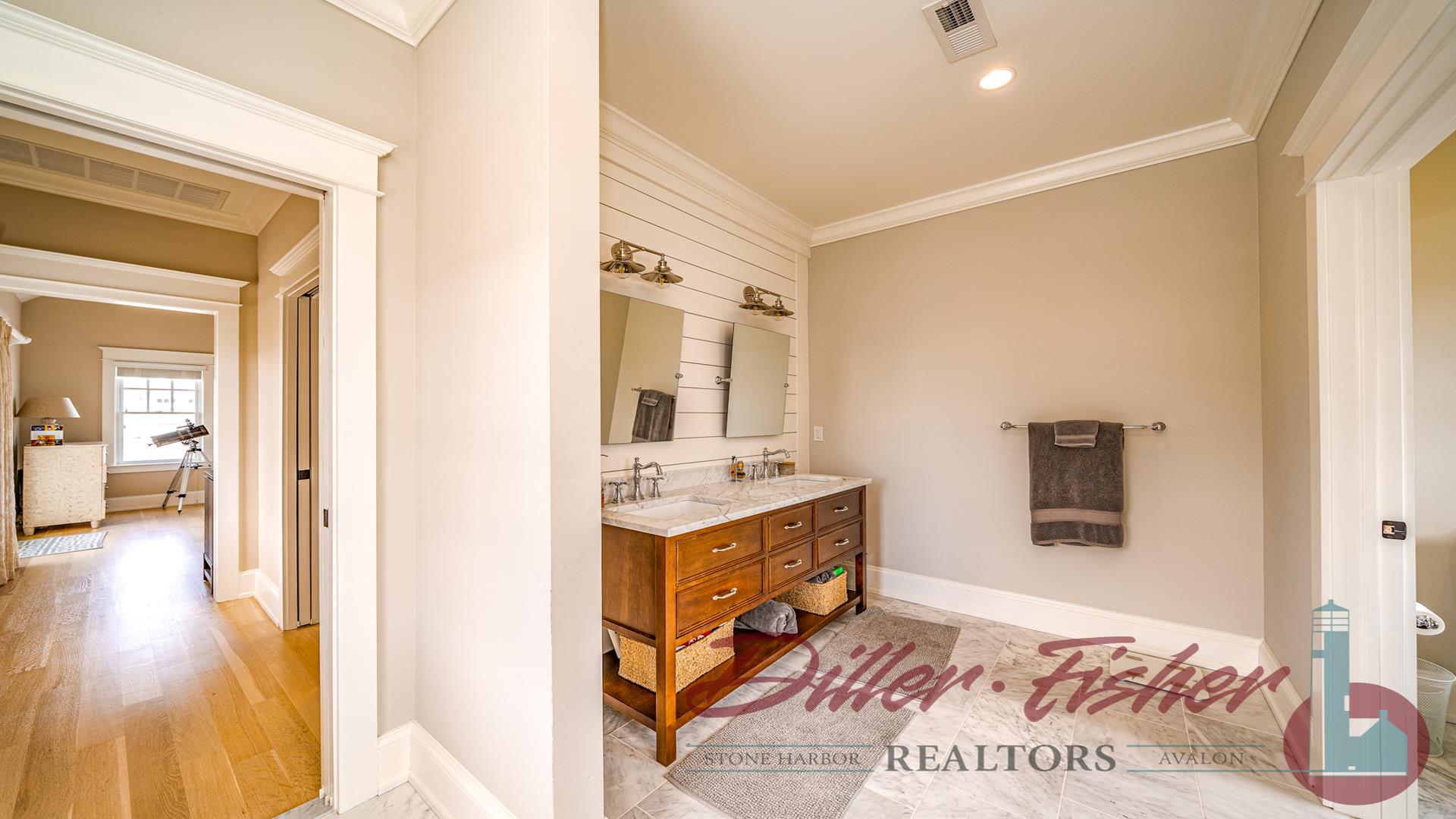 187 104th Street, Stone Harbor (1 Block to Beach)
