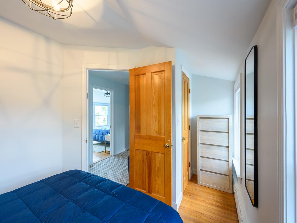 348 Seaview Ave/Main House, Oak Bluffs, MA 02557, Waterfront