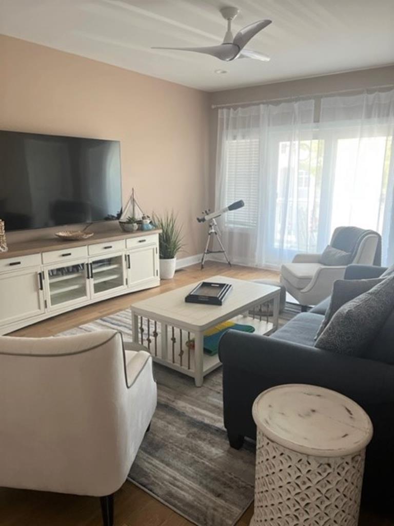 8 W Pershing Avenue - ALARM, Holgate (Bay Side)