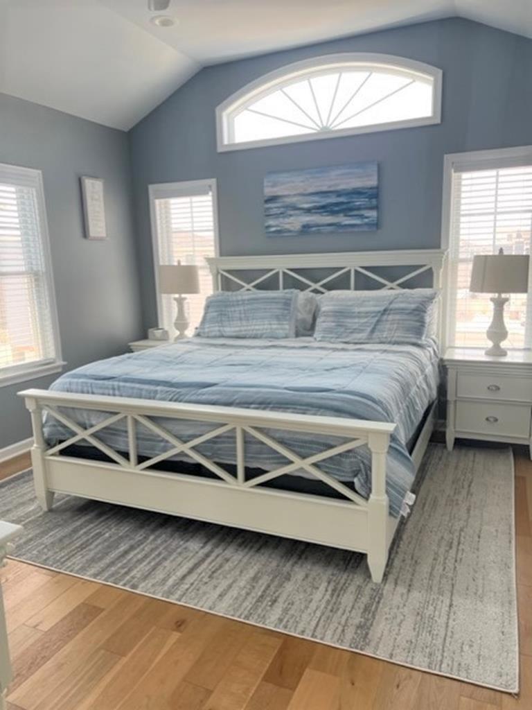 8 W Pershing Avenue - ALARM, Holgate (Bay Side)