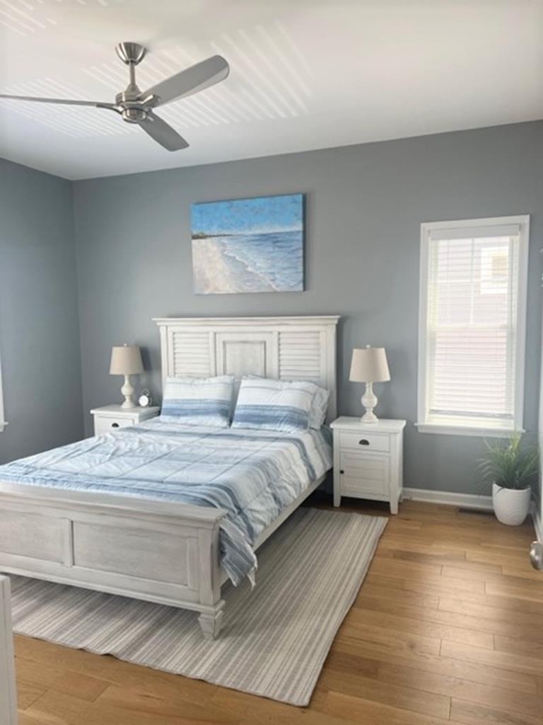 8 W Pershing Avenue - ALARM, Holgate (Bay Side)