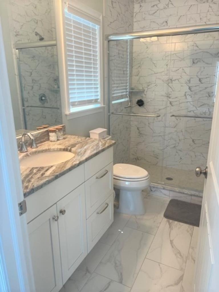 8 W Pershing Avenue - ALARM, Holgate (Bay Side)