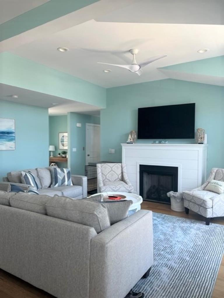 8 W Pershing Avenue - ALARM, Holgate (Bay Side)