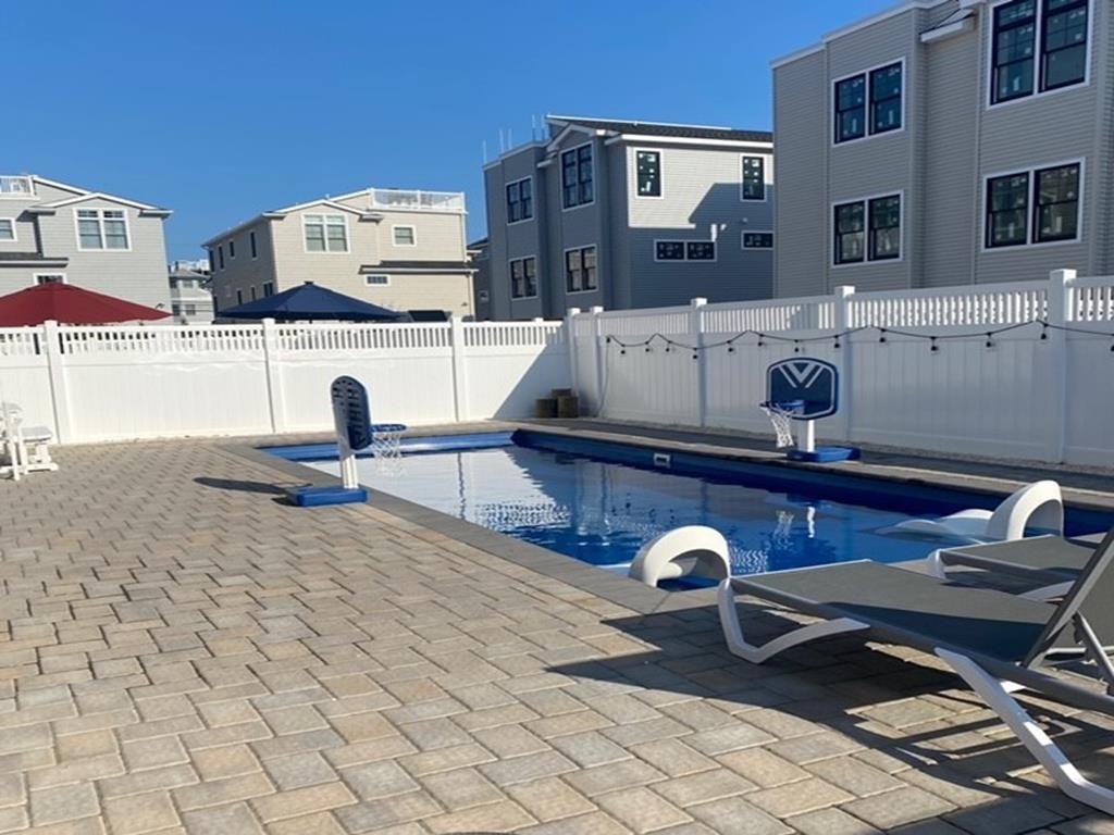 8 W Pershing Avenue - ALARM, Holgate (Bay Side)