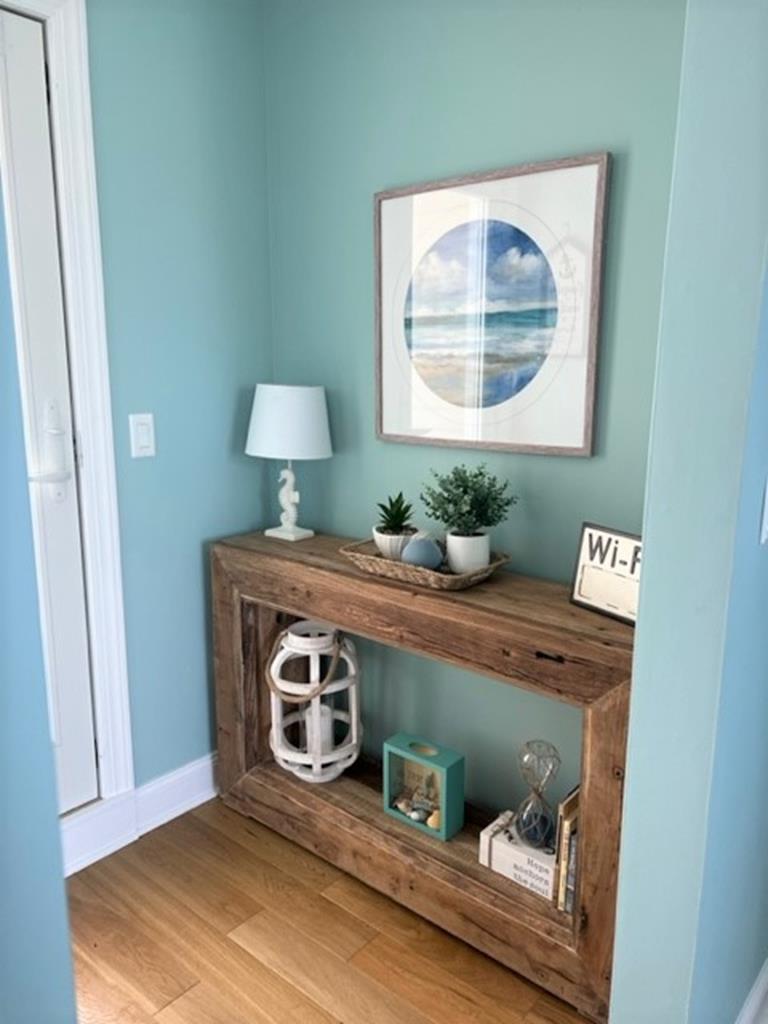 8 W Pershing Avenue - ALARM, Holgate (Bay Side)