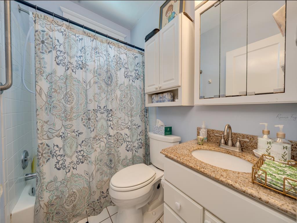 Pool Property - Perfect Location! | Photo 20