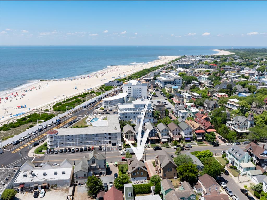 Pool Property - Perfect Location! | Photo 37