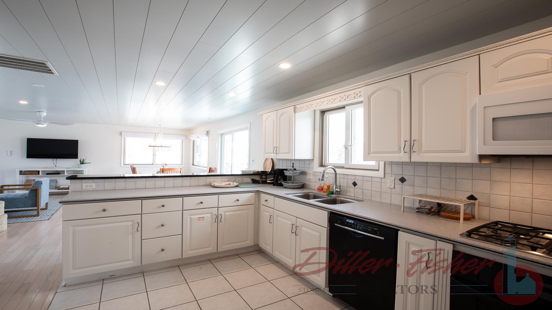 294 65th street, Avalon (Mid-Island)