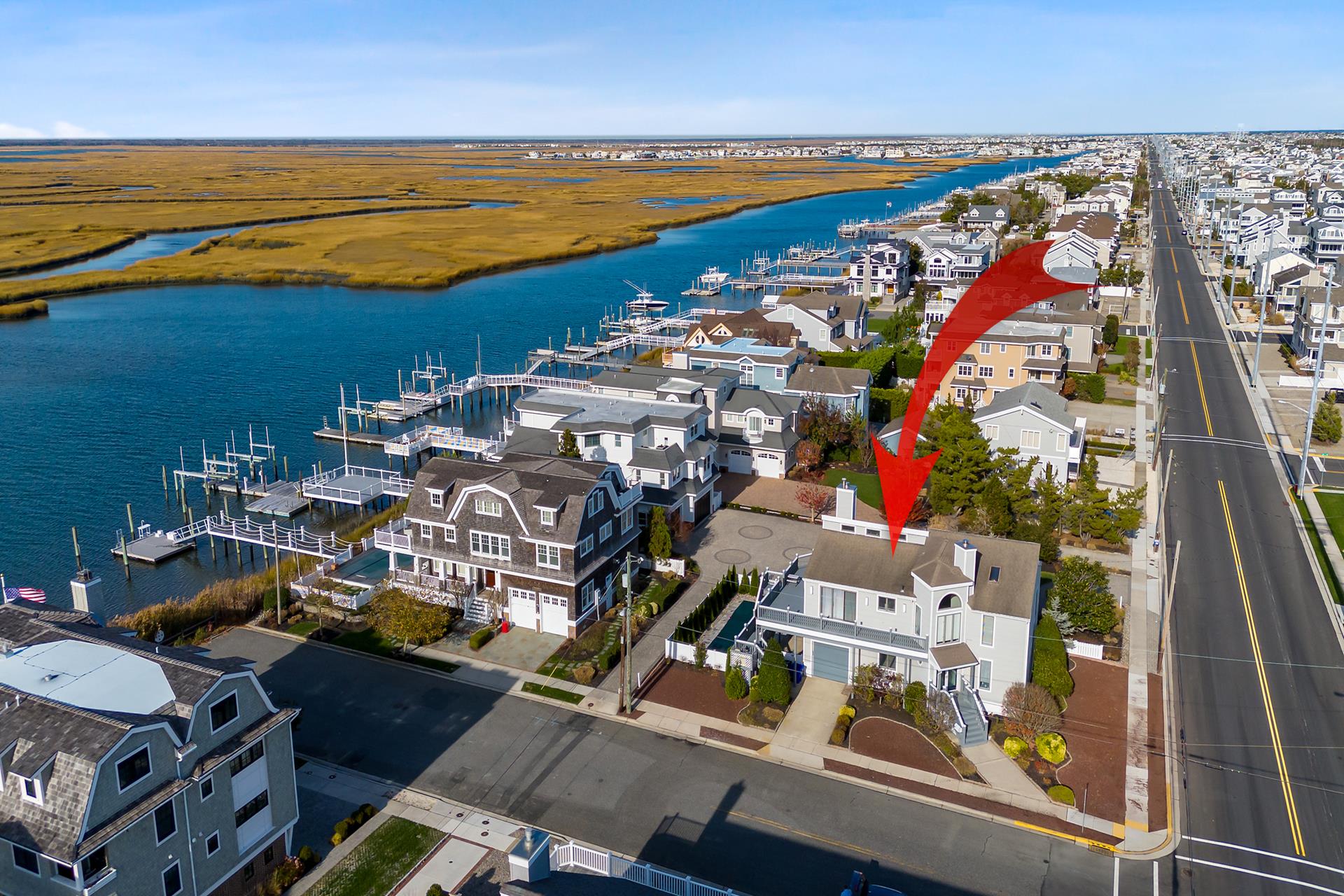 6934 Ocean Drive, Avalon (Center)