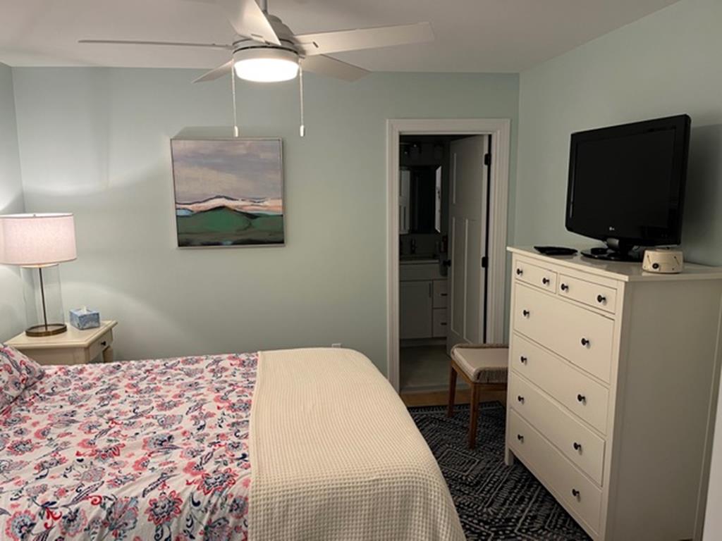 Beautiful New Townhome with Elevator | Photo 15