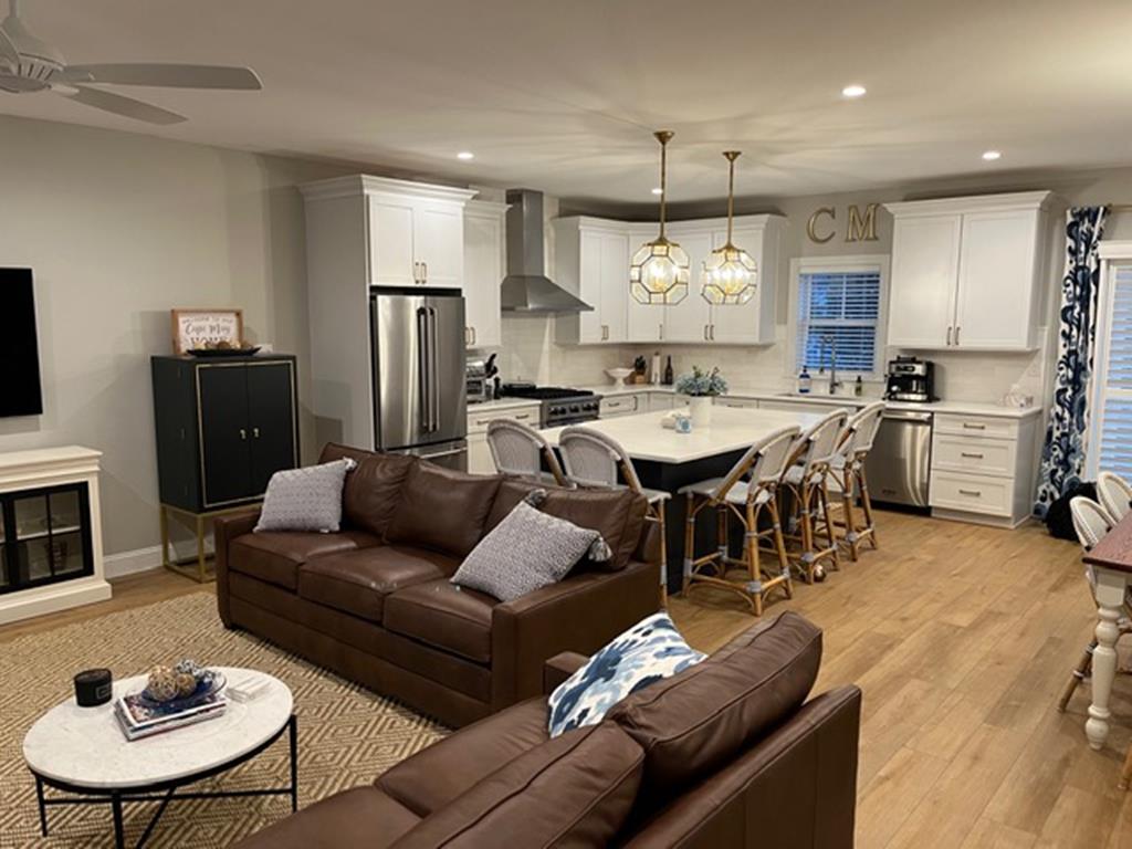 Beautiful New Townhome with Elevator | Photo 6