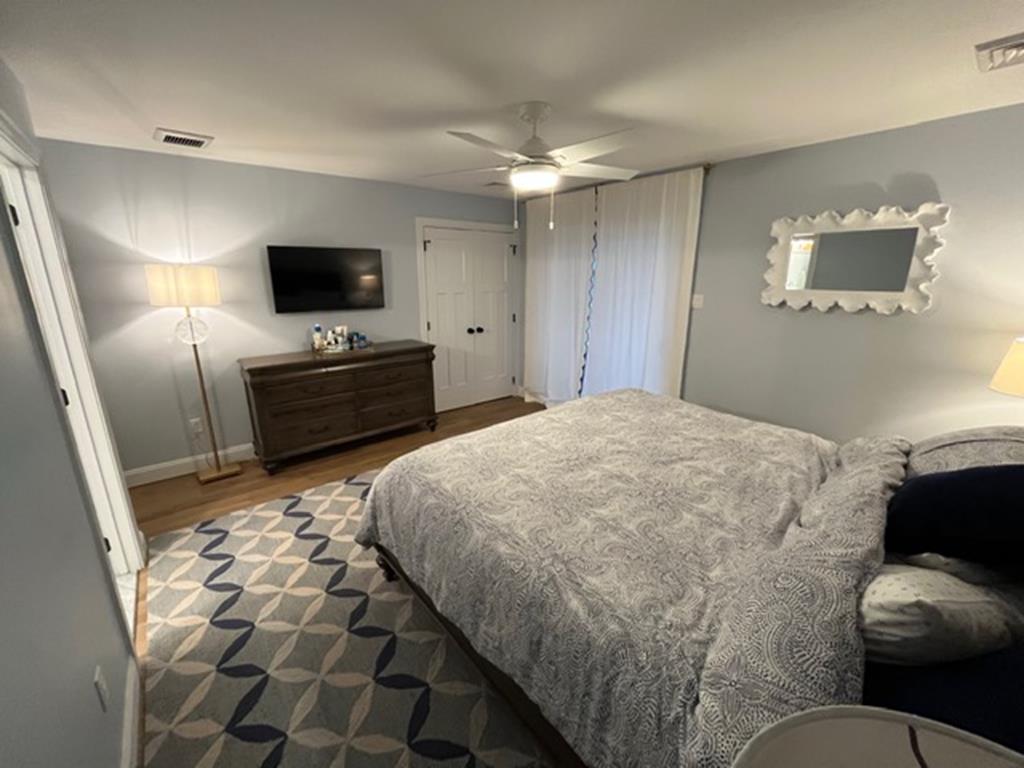 Beautiful New Townhome with Elevator | Photo 10