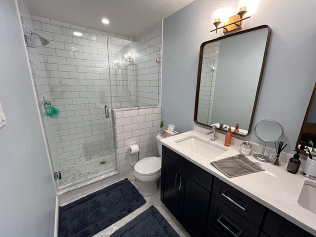 Beautiful New Townhome with Elevator | Photo 11