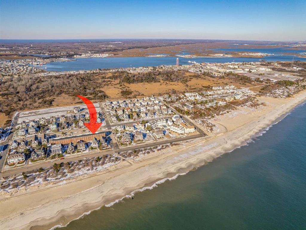 Beautiful condo at the beach with a pool! | Photo 27