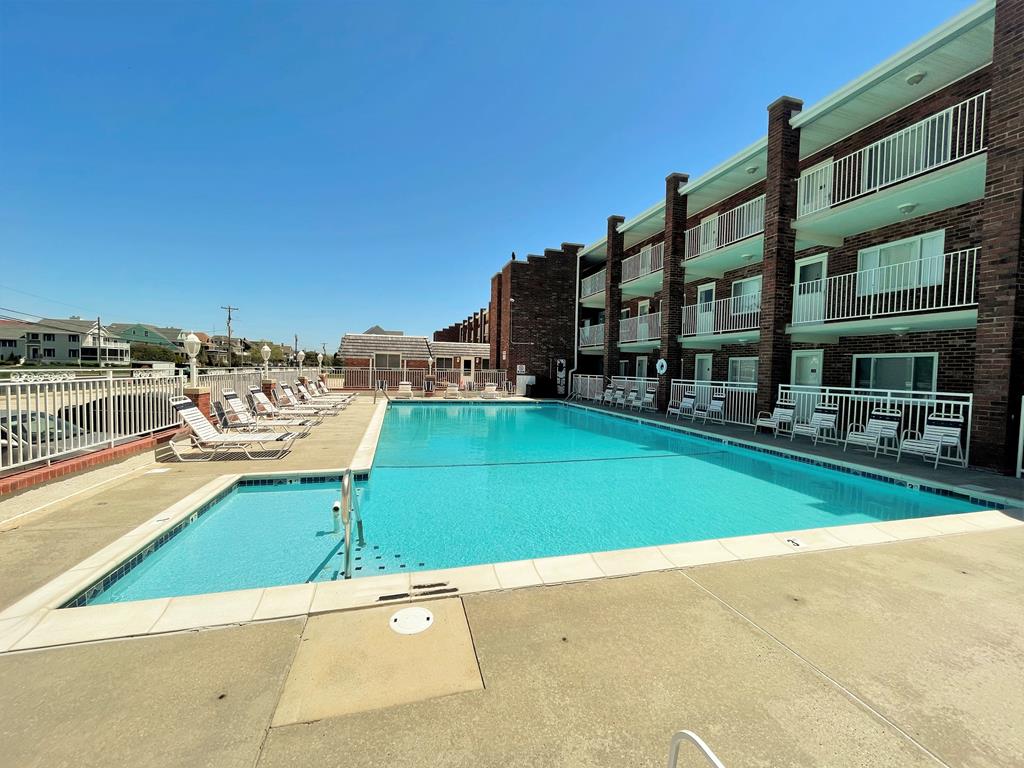 Beautiful condo at the beach with a pool! | Photo 5