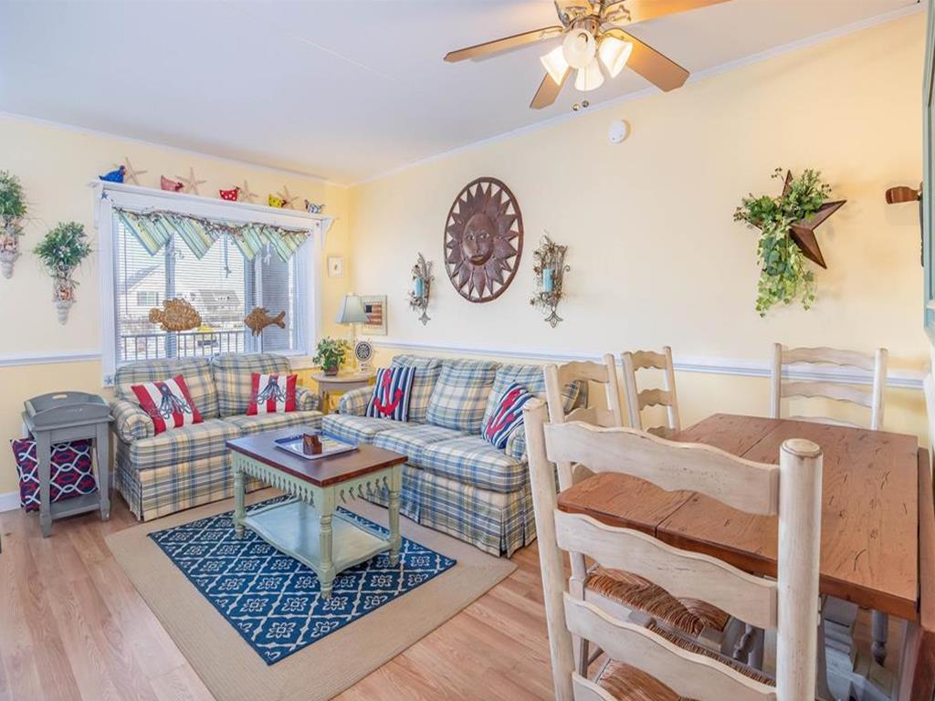 Beautiful condo at the beach with a pool! | Photo 9