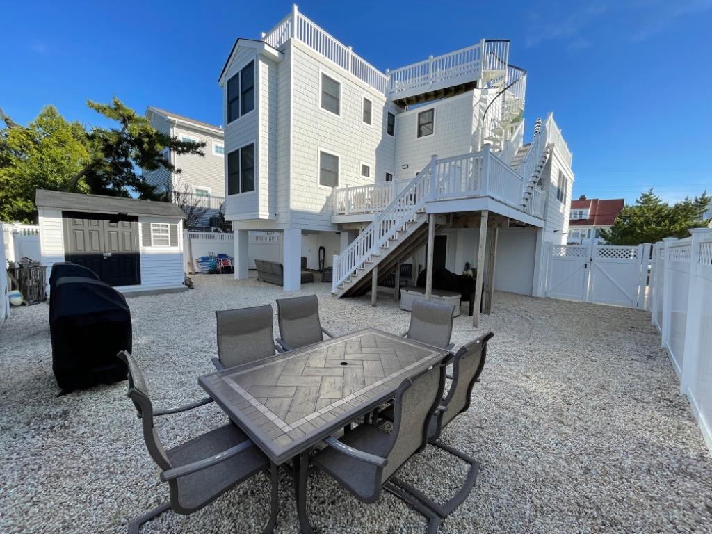 3 E Seabreeze Drive, Peahala Park (Ocean Side)