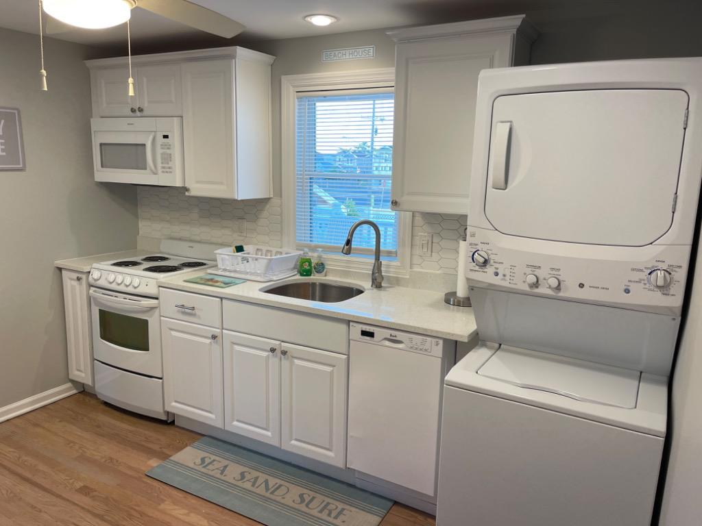 3 E Seabreeze Drive, Peahala Park (Ocean Side)