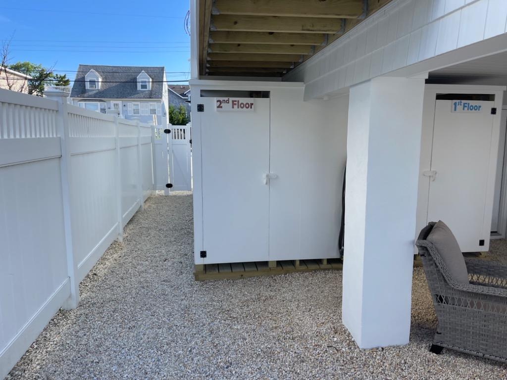 3 E Seabreeze Drive, Peahala Park (Ocean Side)