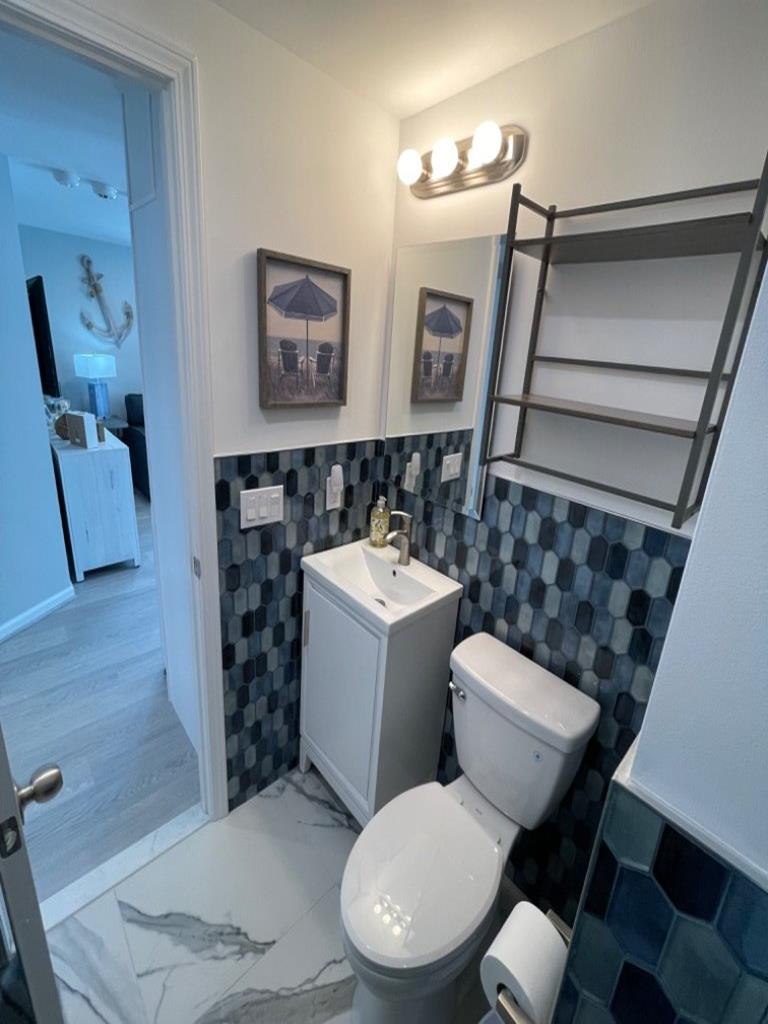 3 E Seabreeze Drive, Peahala Park (Ocean Side)