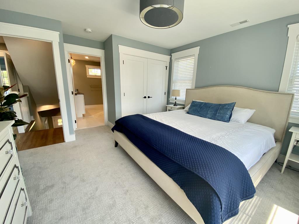 Sandy Pages | Photo 17