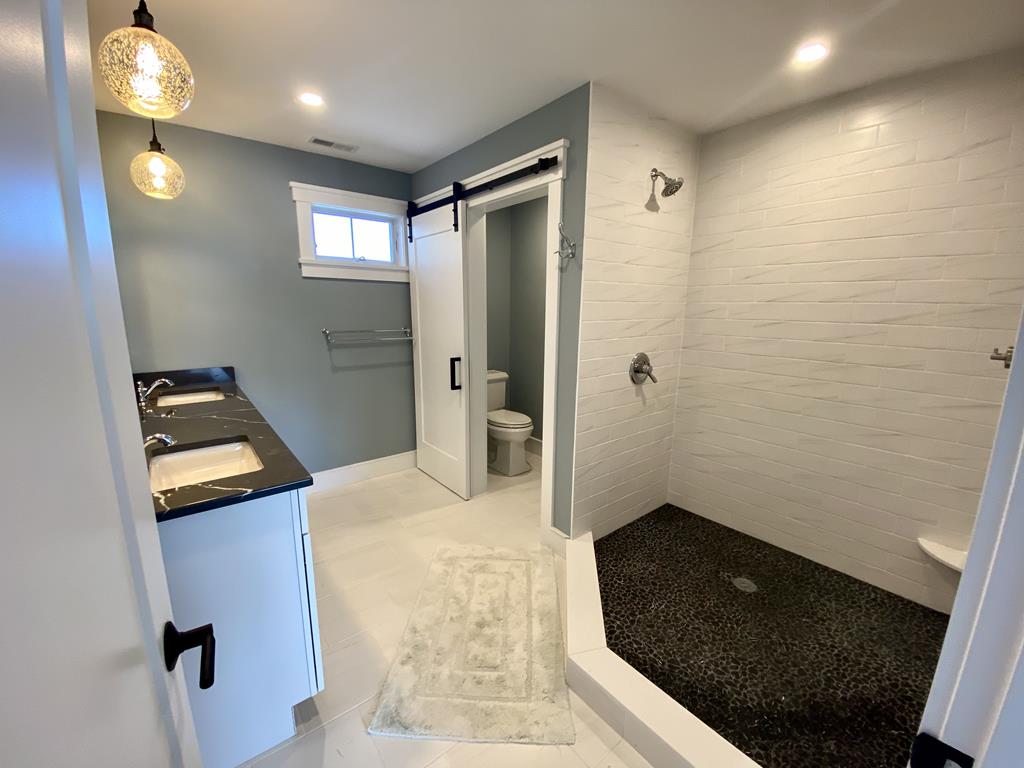 Sandy Pages | Photo 18