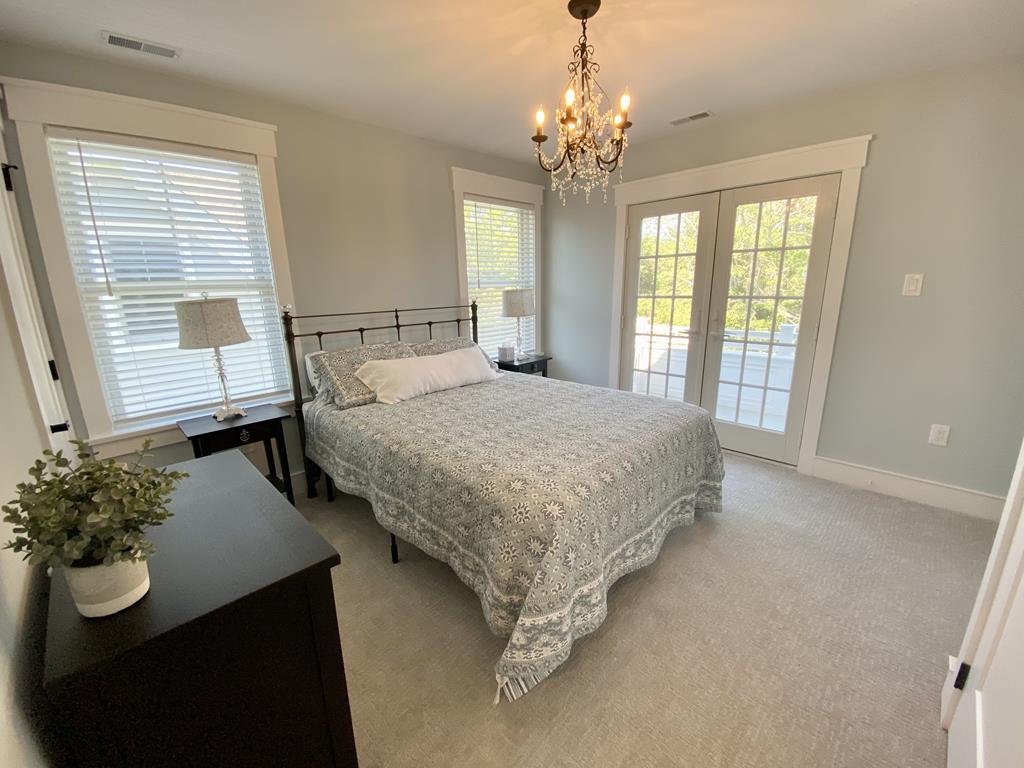 Sandy Pages | Photo 20