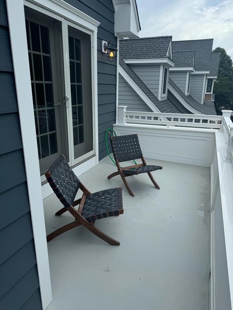 Sandy Pages | Photo 26