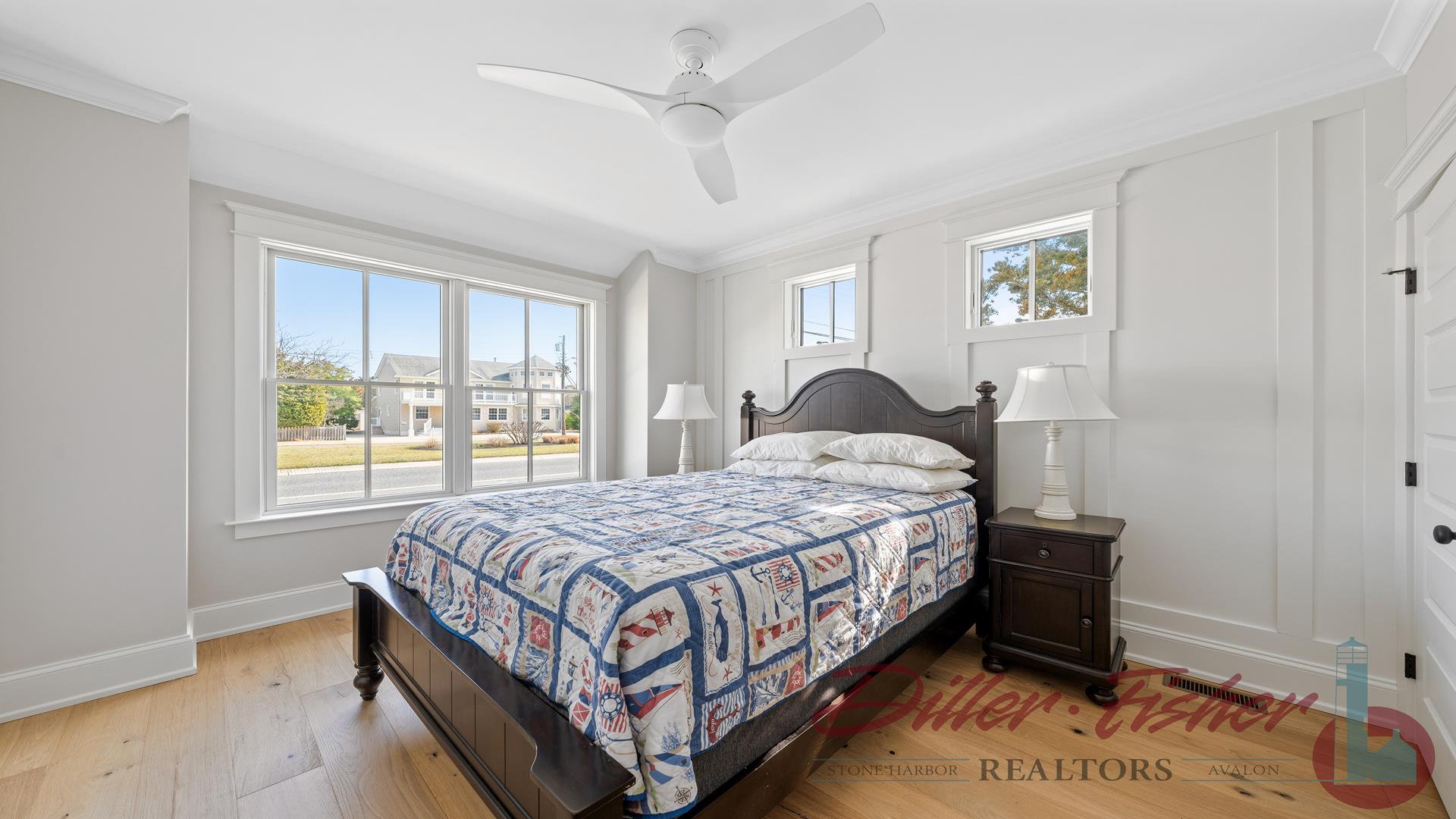 9901 Second Avenue, Stone Harbor (Mid-Island)