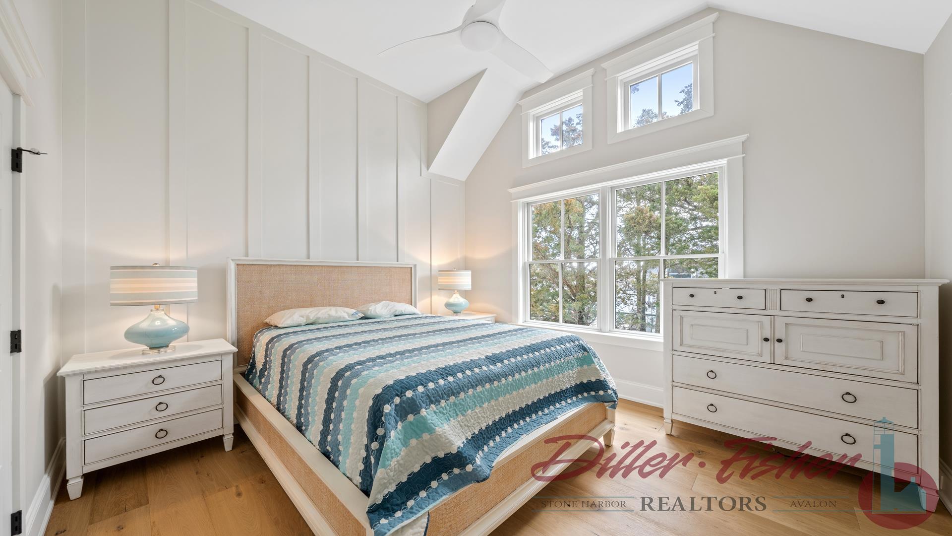 9901 Second Avenue, Stone Harbor (Mid-Island)