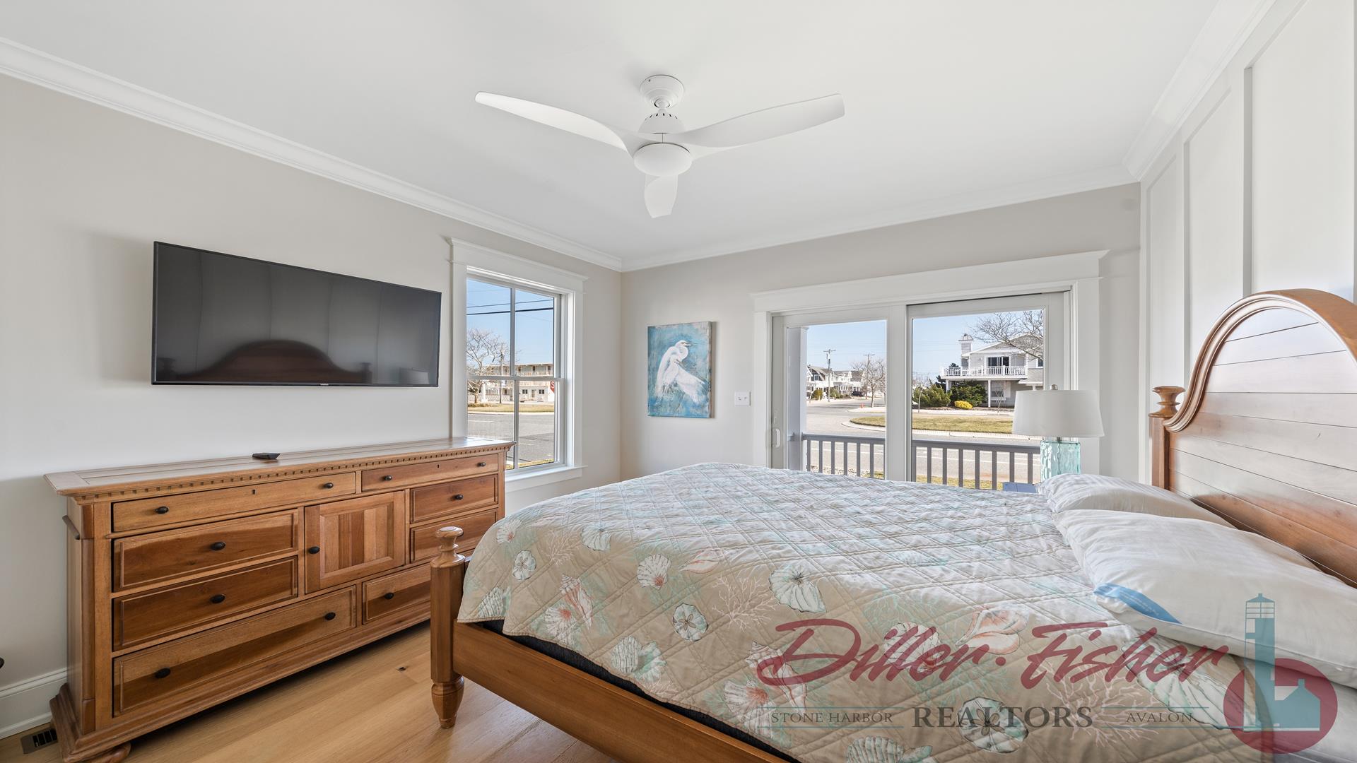 9901 Second Avenue, Stone Harbor (Mid-Island)